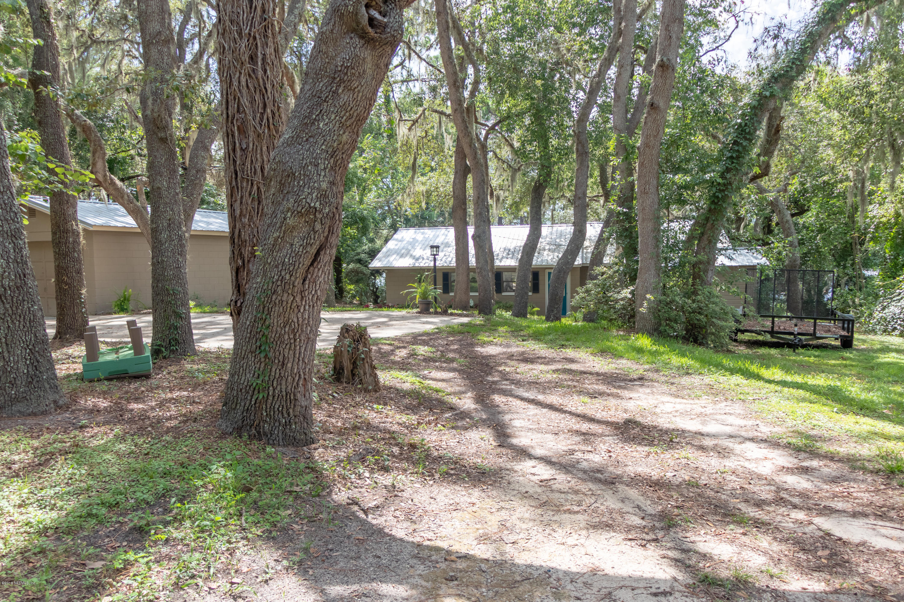 6566 Brooklyn Bay Road Keystone Heights, FL 32656 - Photo 29 of 37 Front Yard