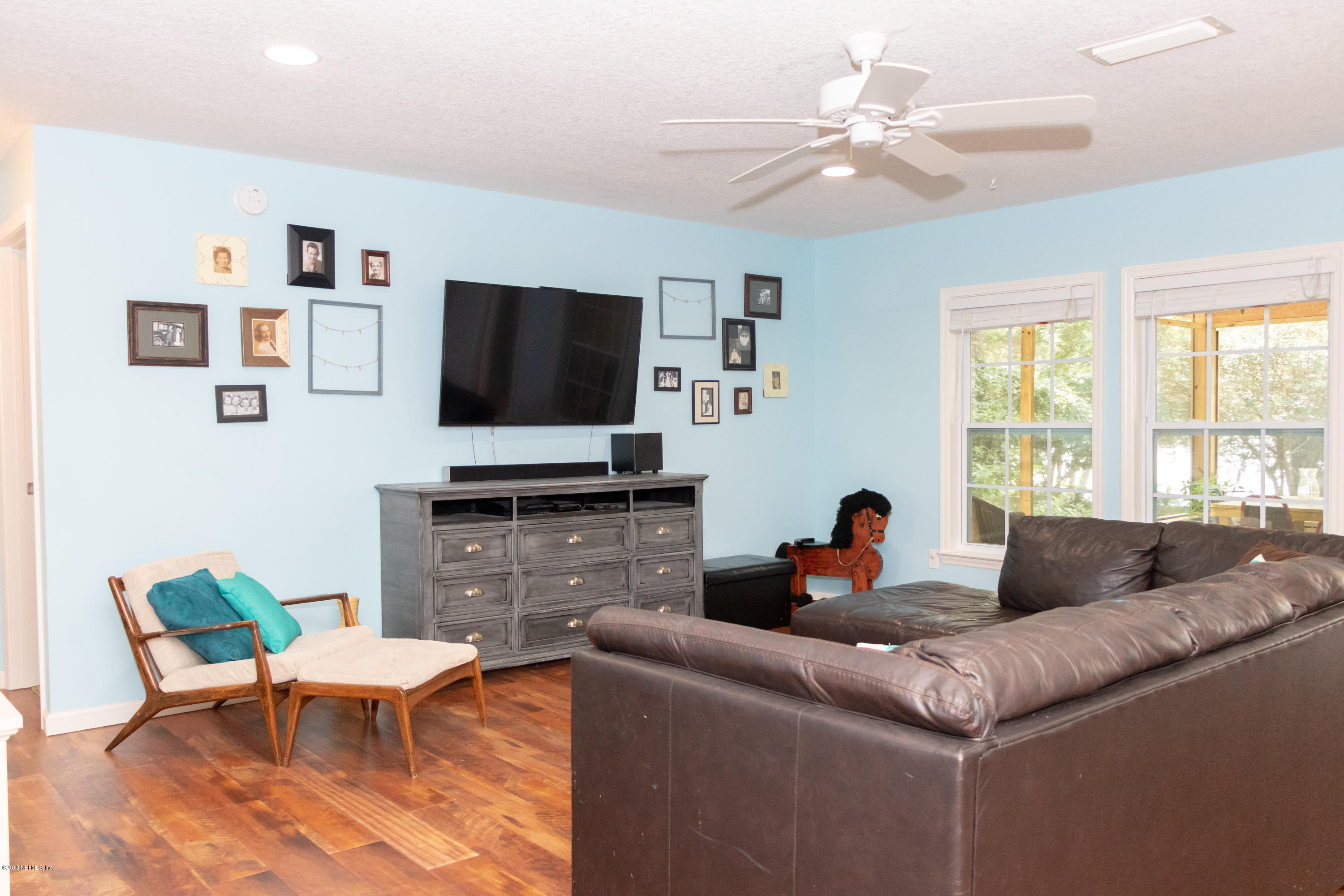 6566 Brooklyn Bay Road Keystone Heights, FL 32656 - Photo 5 of 37 Living Room