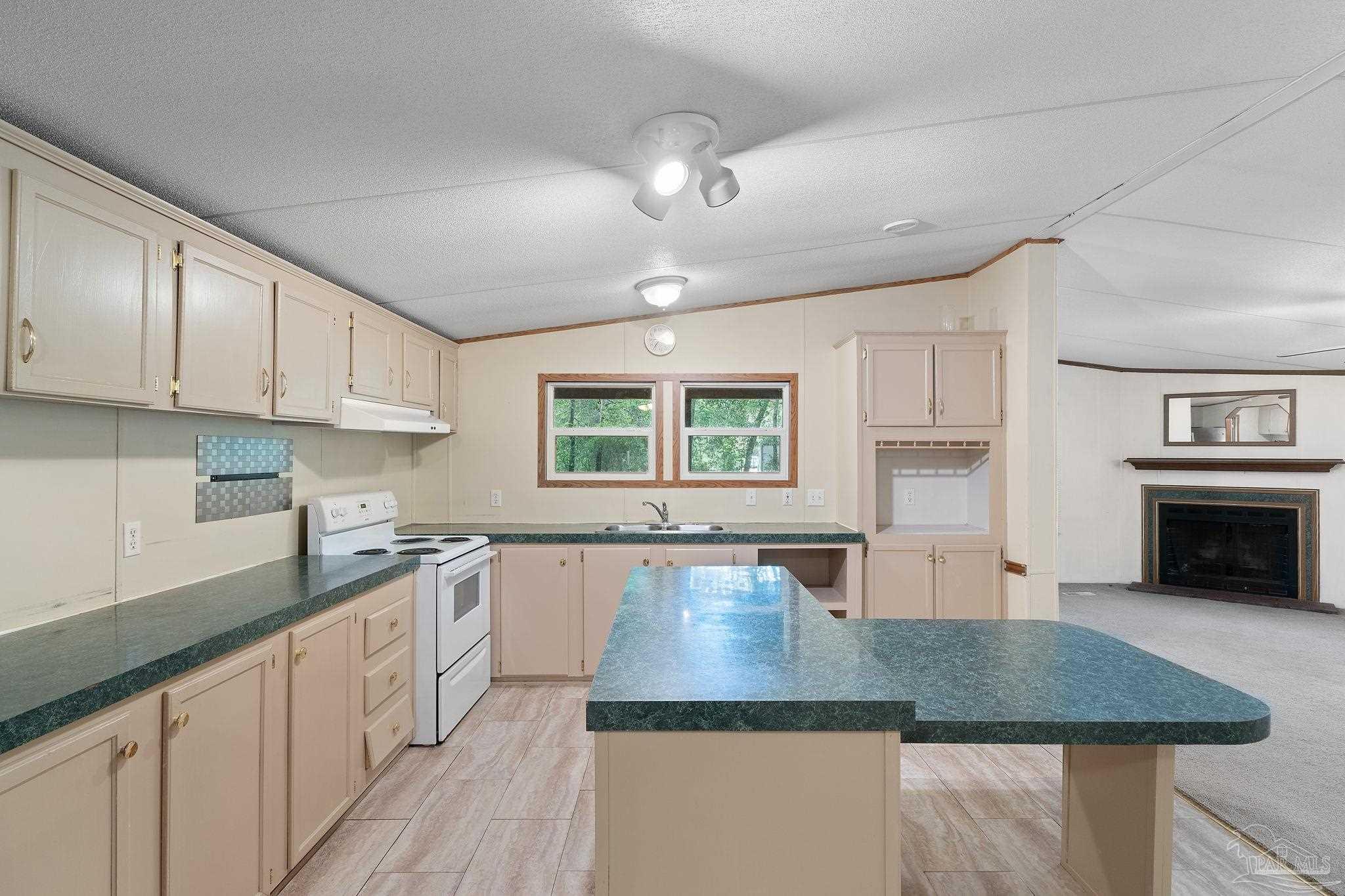 4458 Pine Forest Road Milton, FL 32583 - Photo 18 of 51 Gallery Image 18