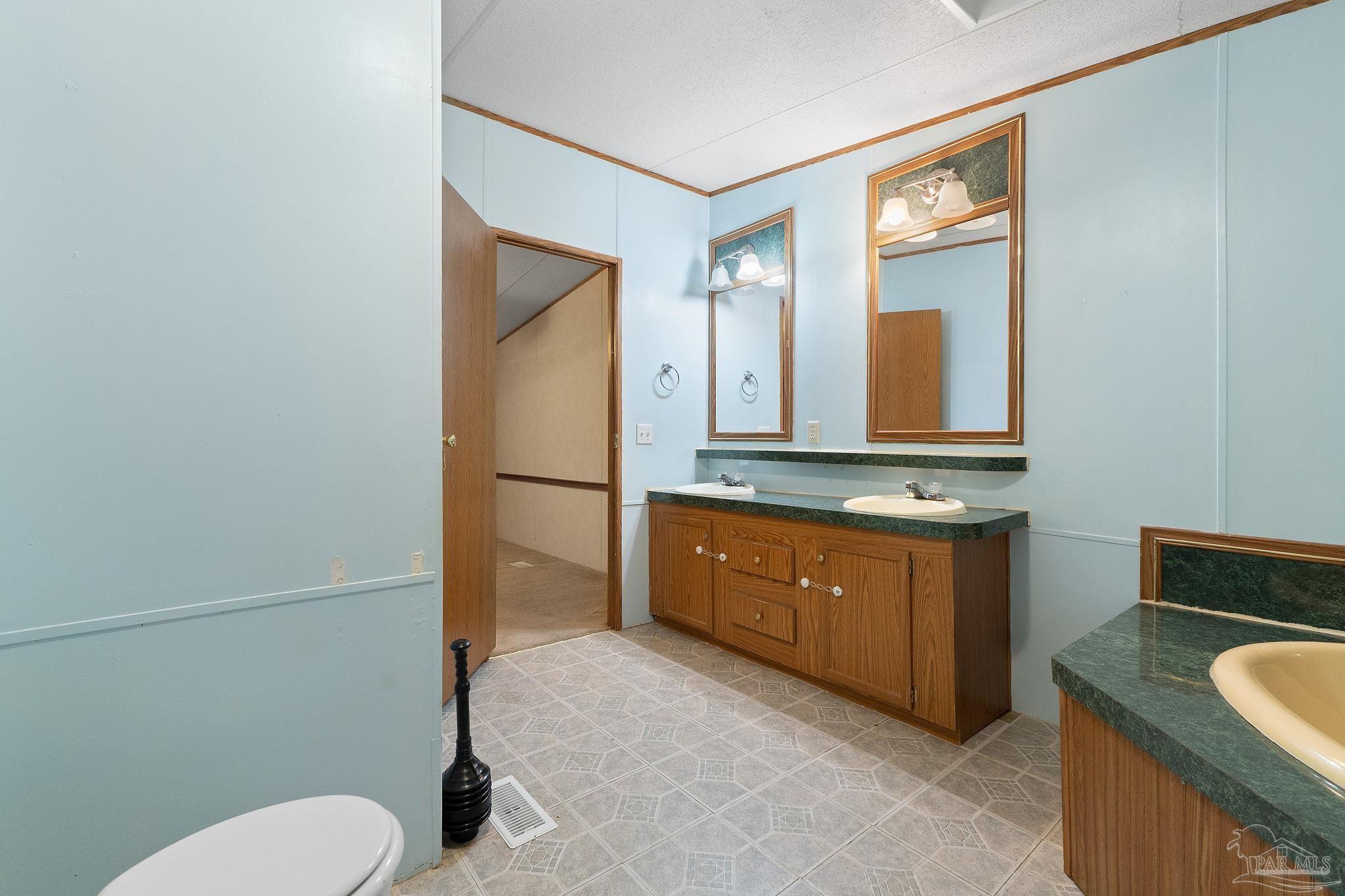 4458 Pine Forest Road Milton, FL 32583 - Photo 25 of 51 Gallery Image 25