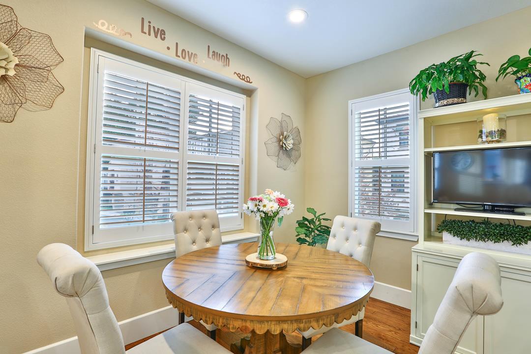 103 Savannah Loop Mountain View, CA 94043 - Photo 19 of 35 a dining room with furniture and window