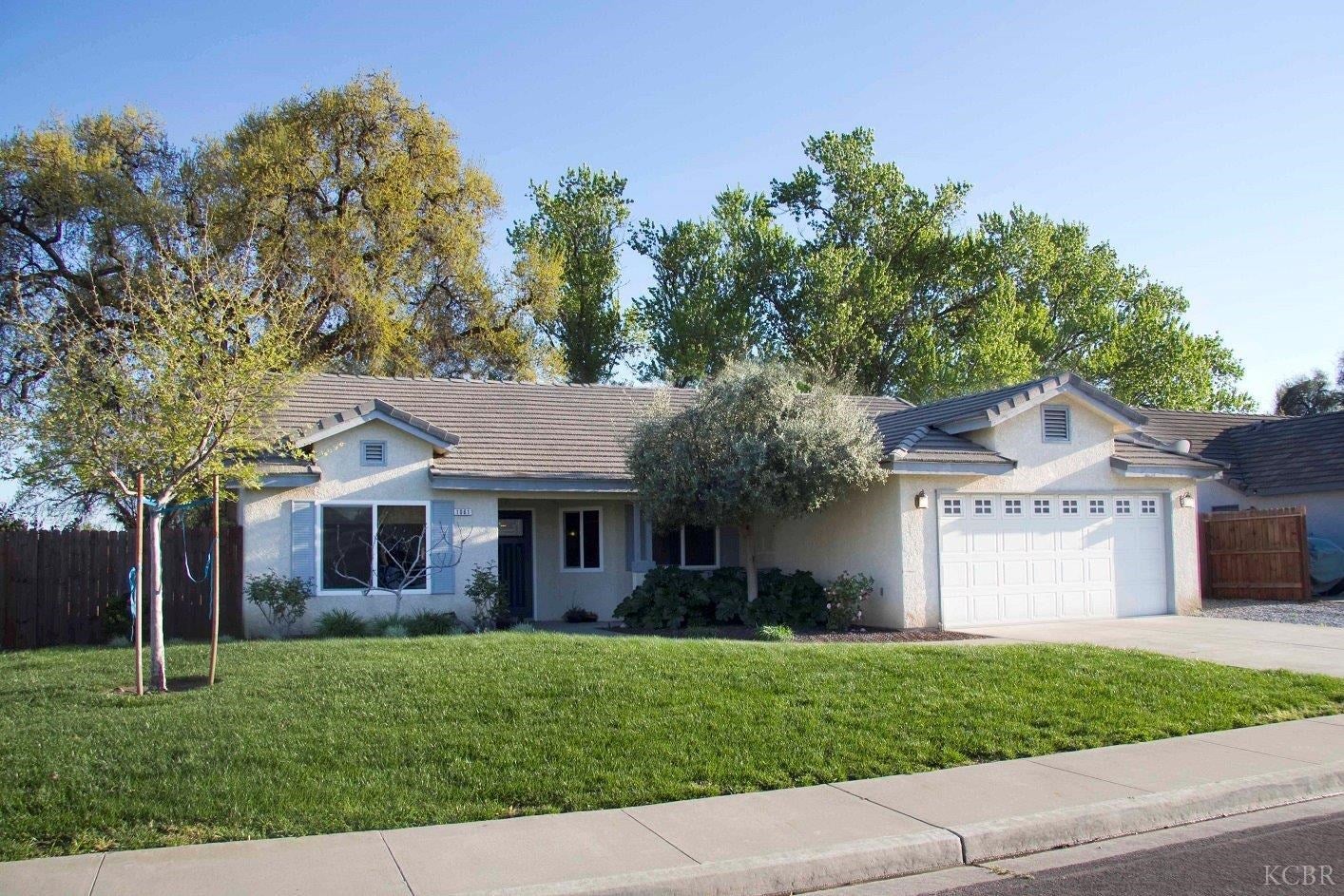 1061 West Audubon Road Hanford, CA 93230 - Photo 2 of 10 Gallery Image 2