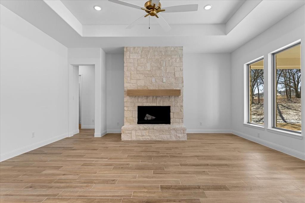 687 Bent Tree Lane Weatherford, TX 76085 - Photo 15 of 40 05-687 Bent Tree (5 of 52)