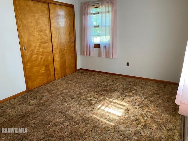 6389 C Riverview Road Thomson, IL 61285 - Photo 6 of 16 a view of a bathroom with shower