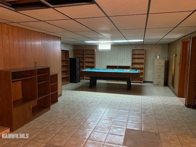 6389 C Riverview Road Thomson, IL 61285 - Photo 10 of 16 a room with furniture