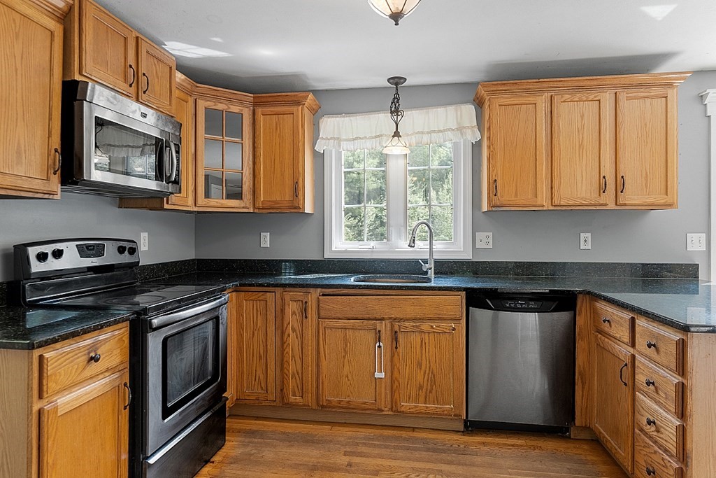33 Bennett Road Ashby, MA 01431 - Photo 3 of 19