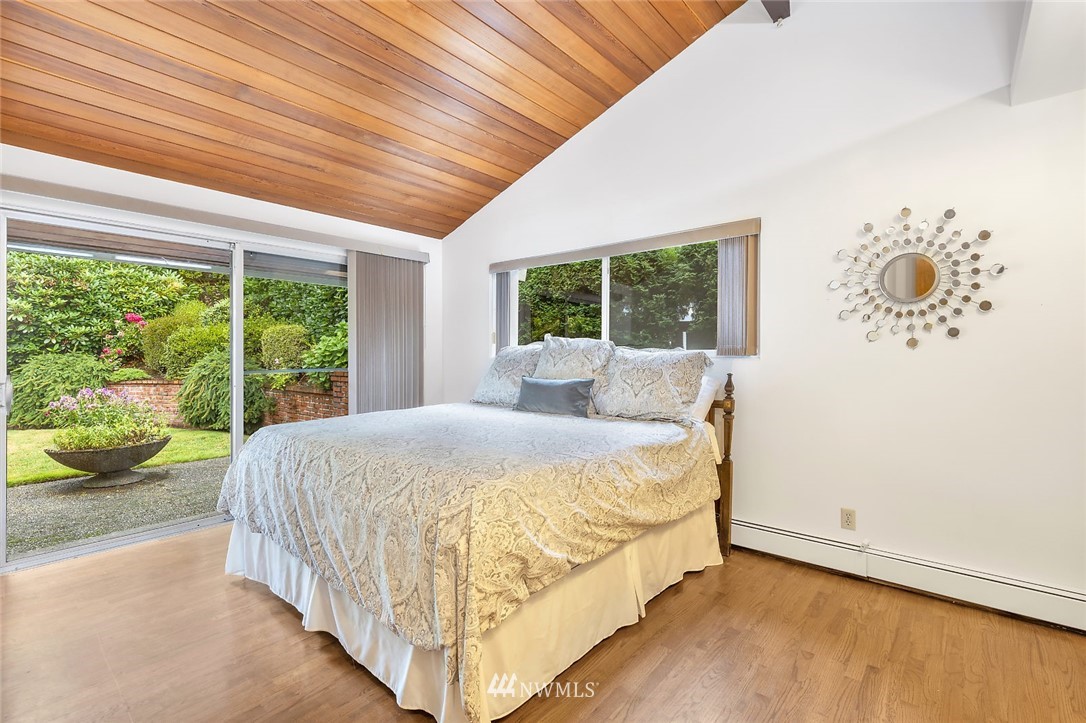 10232 Northeast 198th Street Bothell, WA 98011 - Photo 18 of 25 Gallery Image 18