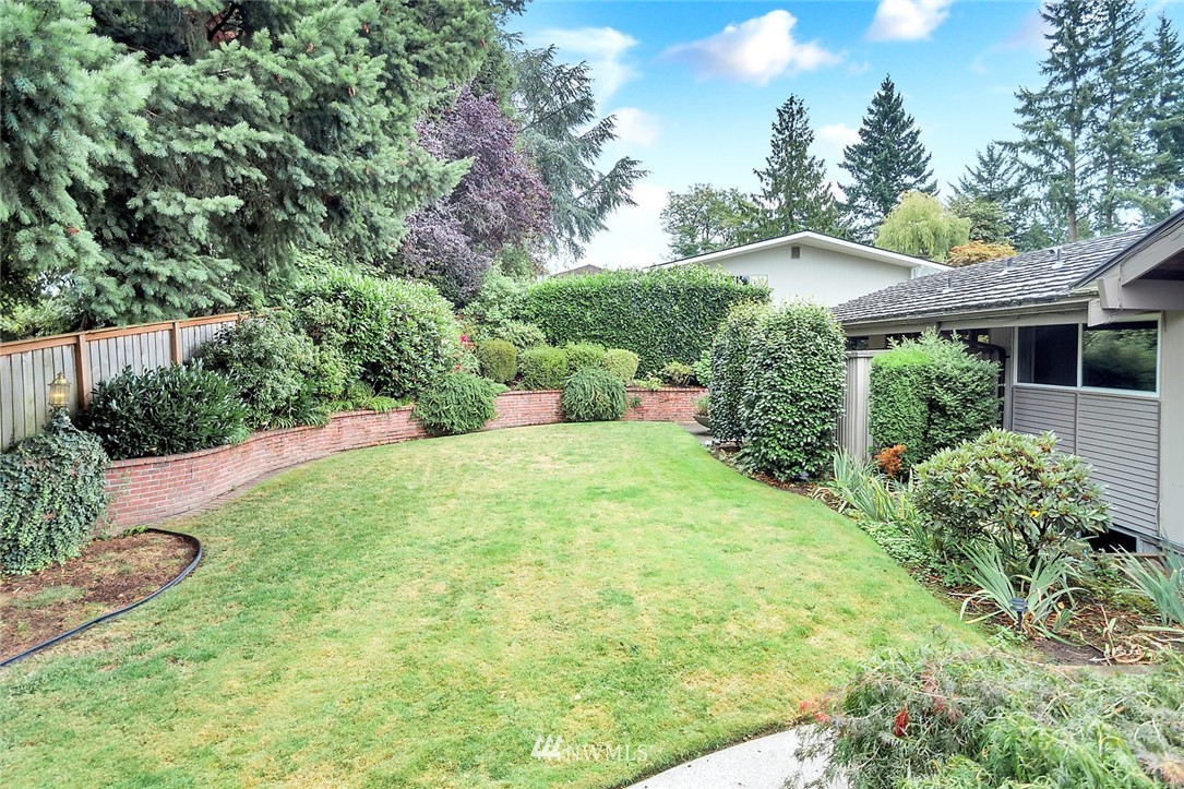 10232 Northeast 198th Street Bothell, WA 98011 - Photo 24 of 25 Gallery Image 24