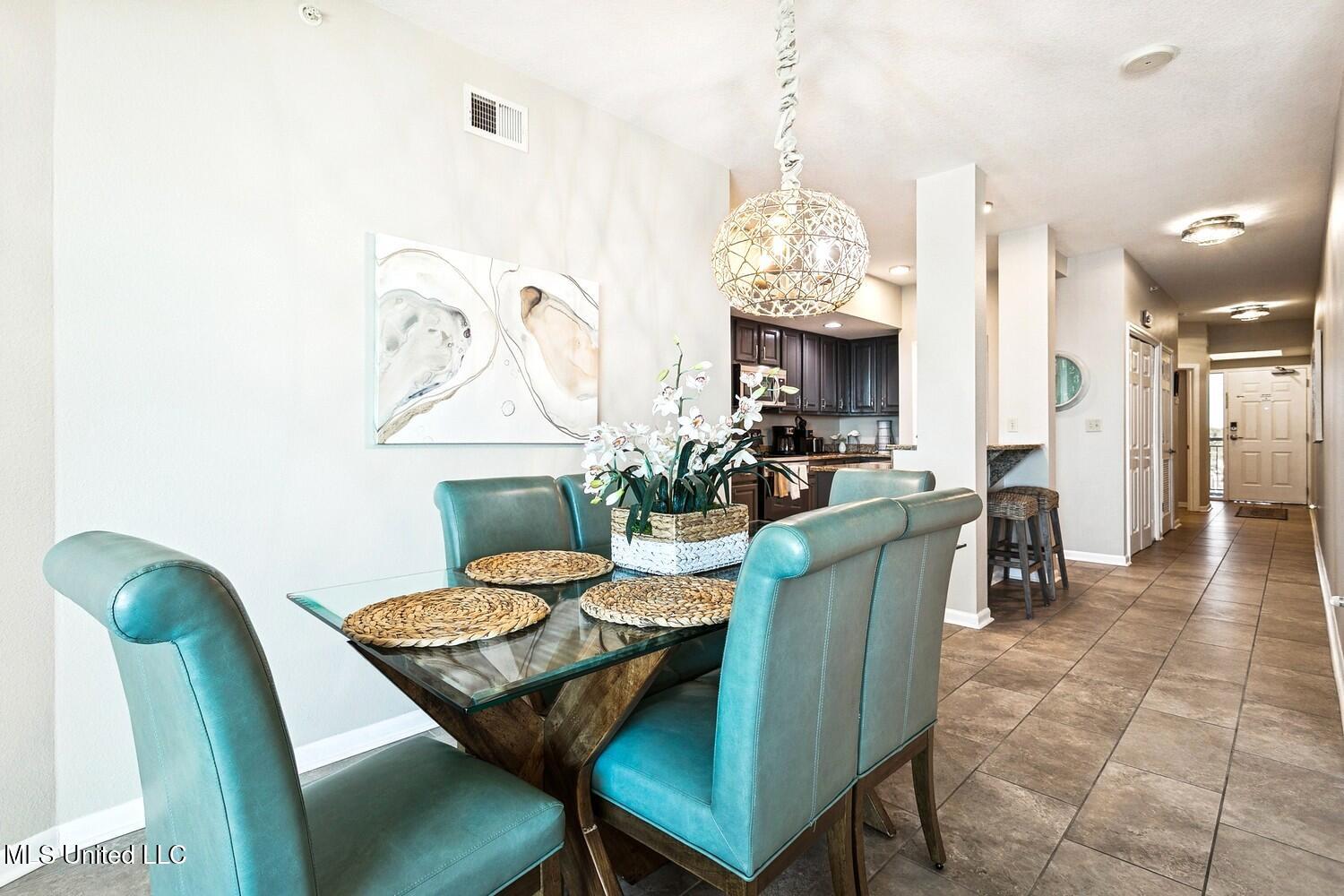 2228 Beach Drive, Unit 604 Gulfport, MS 39507 - Photo 7 of 17 07