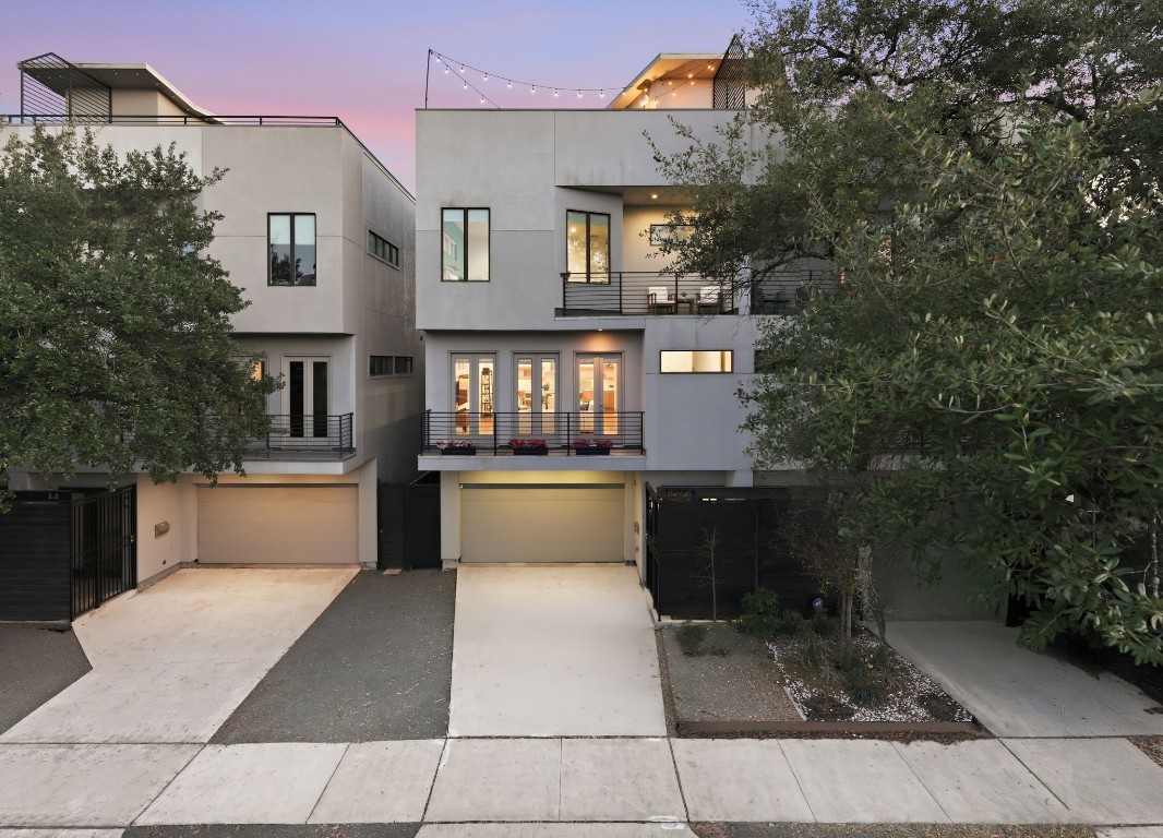 1405 Vermont Street, Unit A Houston, TX 77006 - Photo 45 of 46 a house view with a outdoor space