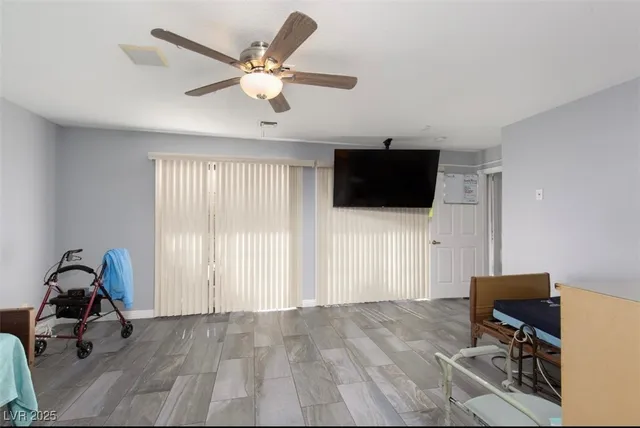 $5,000 | 440 Probst Way, Las Vegas, NV 89110