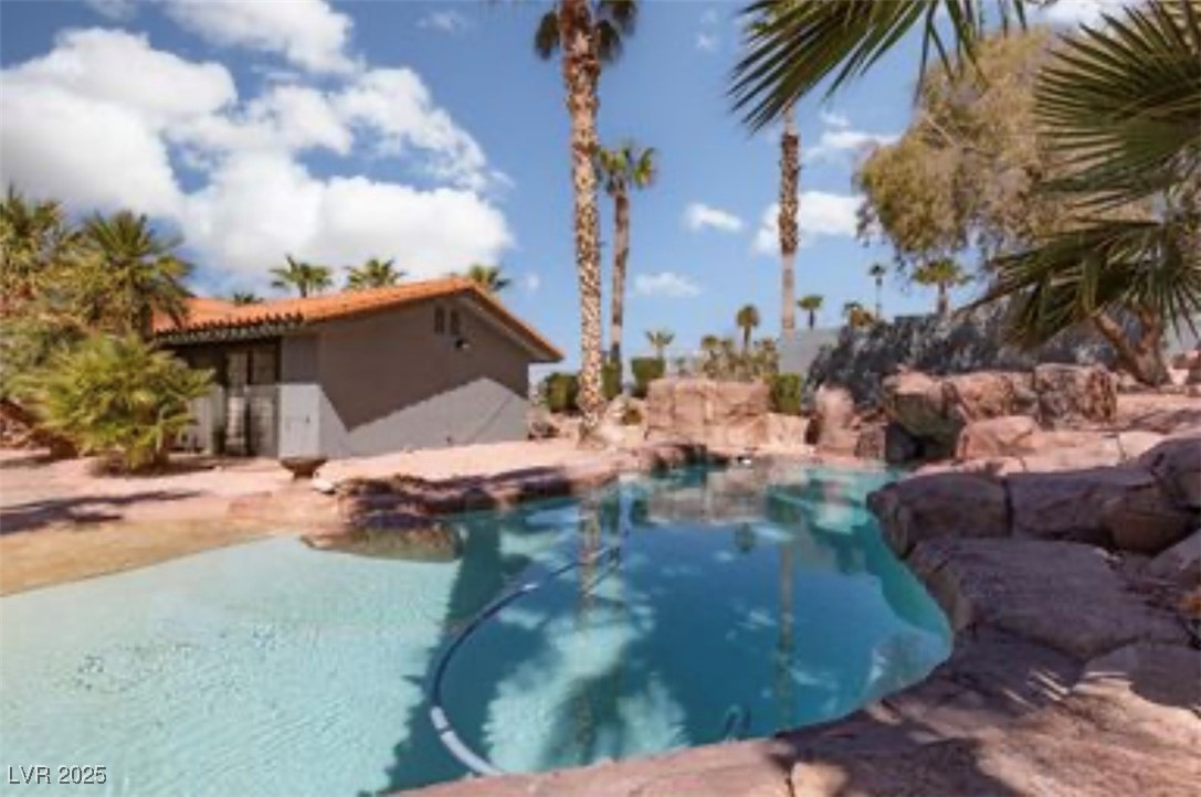 440 Probst Way Las Vegas, NV 89110 - Photo 37 of 42 View of outdoor pool