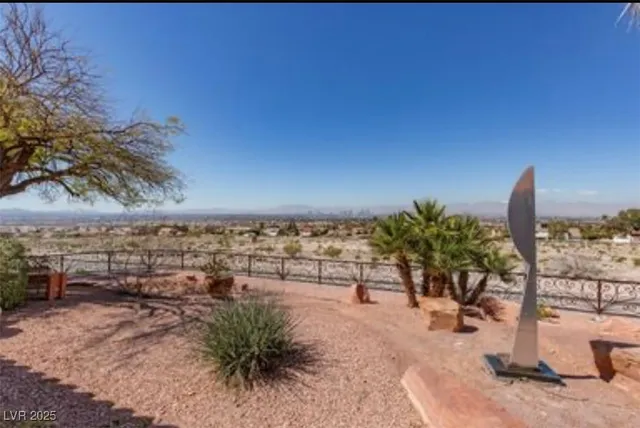 $5,000 | 440 Probst Way, Las Vegas, NV 89110