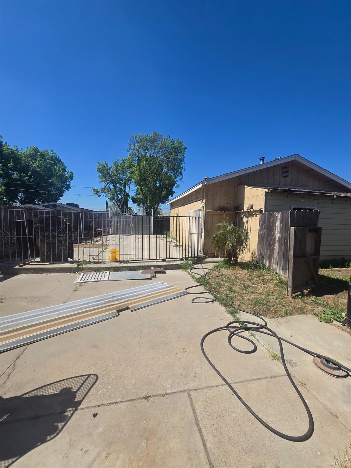 341 Lane Street Turlock, CA 95380 - Photo 4 of 4