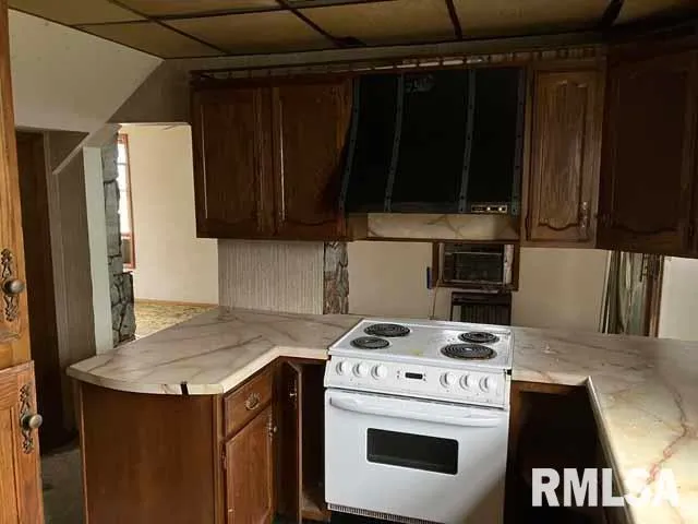 $23,500 | 915 North Madison Street, Marion, IL 62959