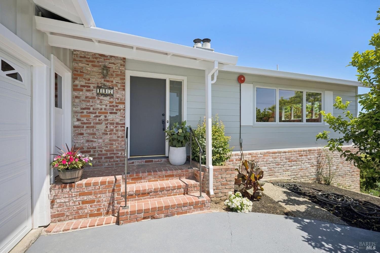 117 Longfellow Road Mill Valley, CA 94941 - Photo 3 of 70