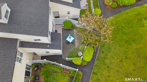 $499,999 | 92 Limewood Avenue, Unit C4, Branford, CT 06405