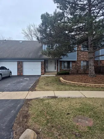 $280,000 | 1721 Chesapeake Lane, Unit 2, Schaumburg, IL 60193