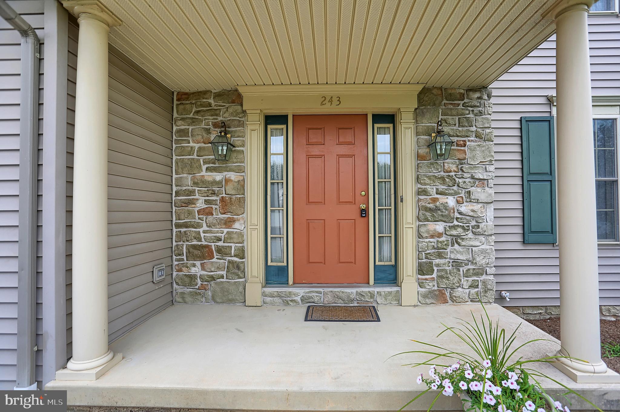 243 Browning Road Lancaster, PA 17602 - Photo 3 of 33 Gallery Image 3