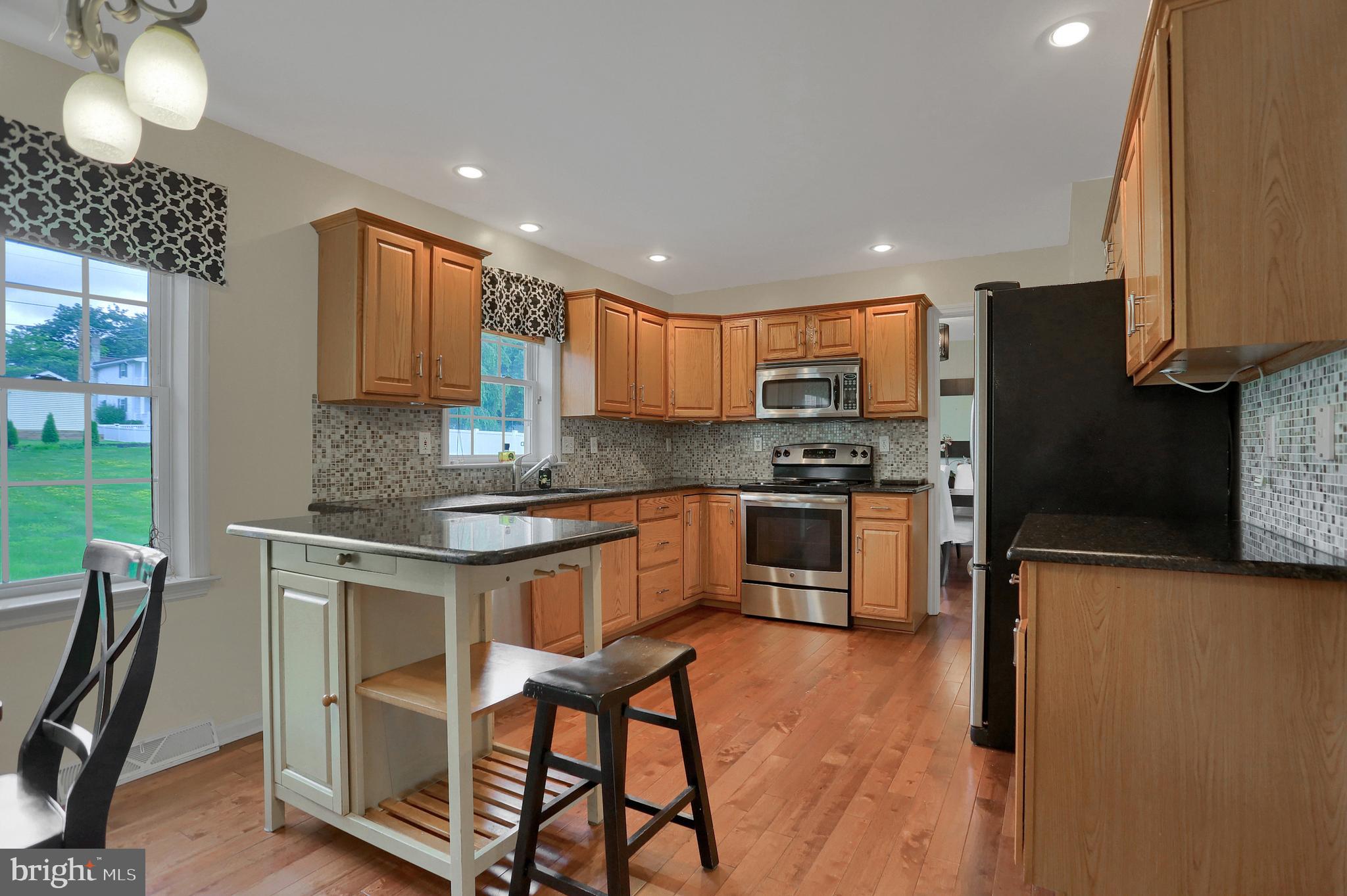 243 Browning Road Lancaster, PA 17602 - Photo 10 of 33 Gallery Image 10