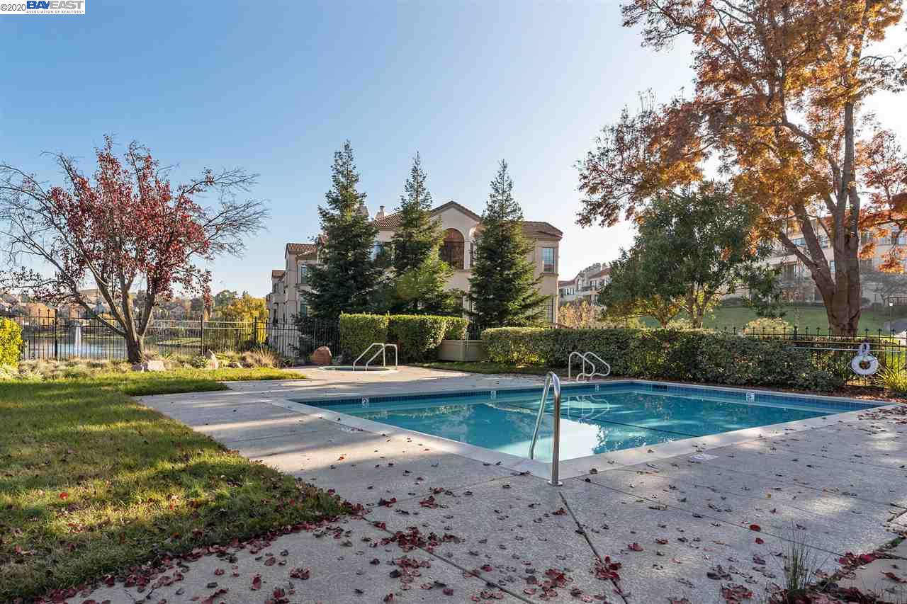 202 Lakeridge Way San Ramon, CA 94582 - Photo 38 of 40