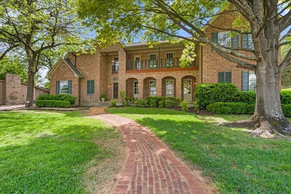 $900,000 | 602 Mills Place, Corsicana, TX 75110