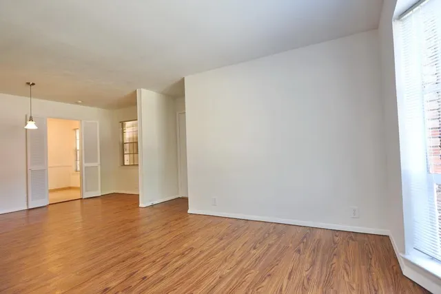 $1,395 | 4818 Cole Avenue, Unit 102, Dallas, TX 75205