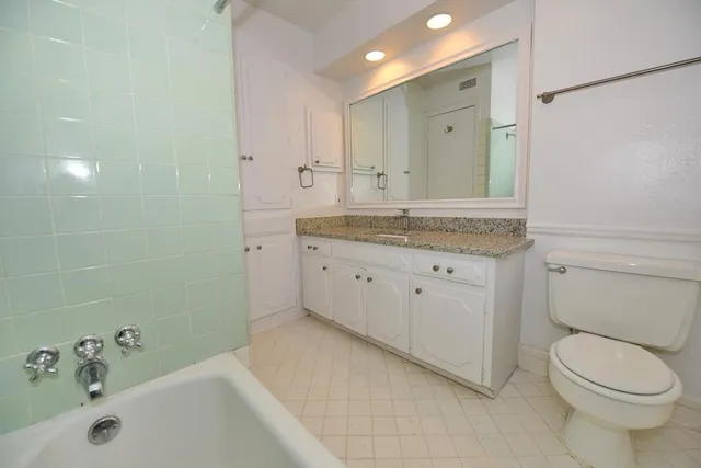 $1,395 | 4818 Cole Avenue, Unit 102, Dallas, TX 75205