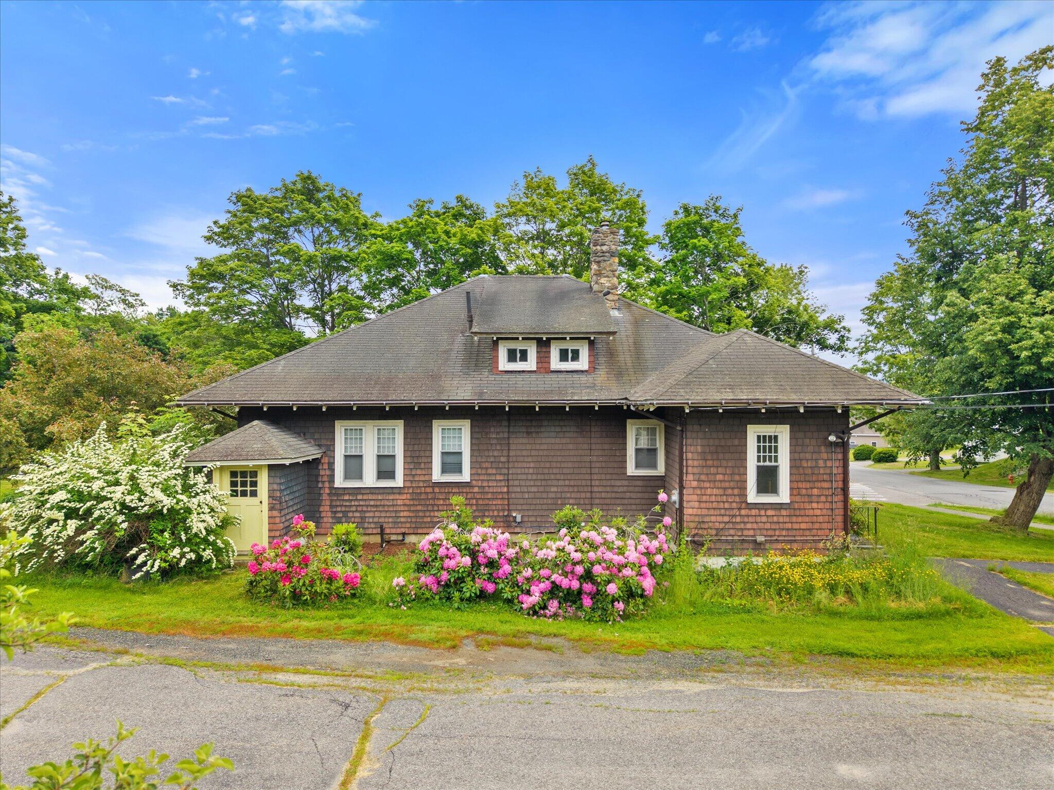4 Park Street Ellsworth, ME 04605 - Photo 3 of 35 09-4 Park St