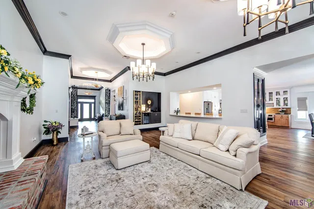 $899,900 | 1120 Museum Drive, Houma, LA 70360