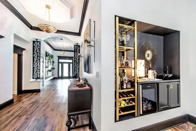 $899,900 | 1120 Museum Drive, Houma, LA 70360