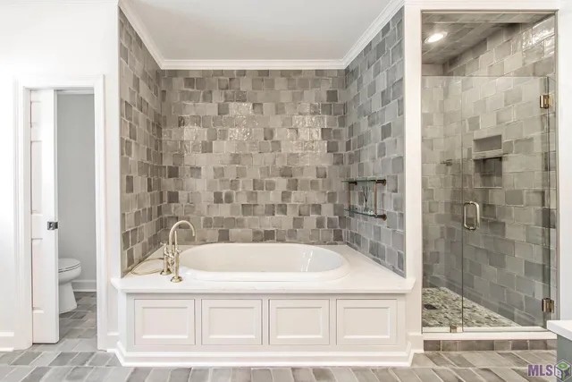 $899,900 | 1120 Museum Drive, Houma, LA 70360