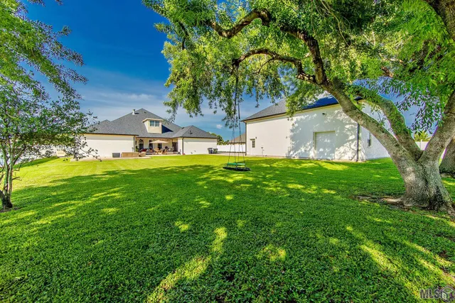 $899,900 | 1120 Museum Drive, Houma, LA 70360