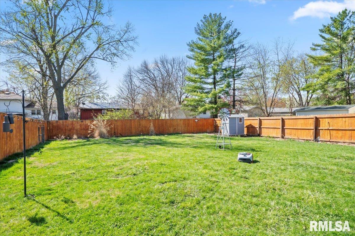 2808 Cardigan Drive Springfield, IL 62702 - Photo 29 of 32