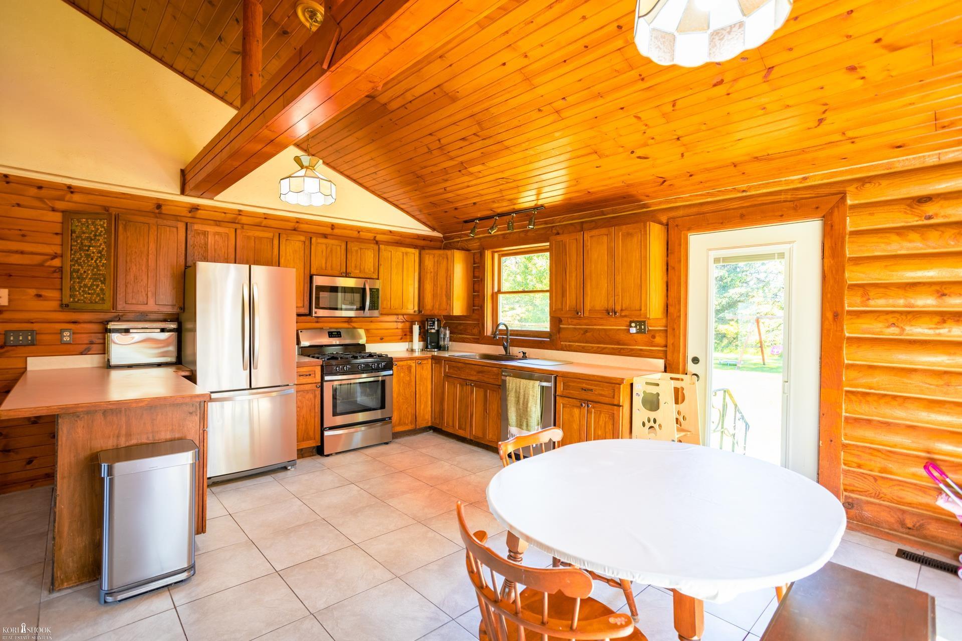 7366 Simpson Road Ovid, MI 48866 - Photo 6 of 31