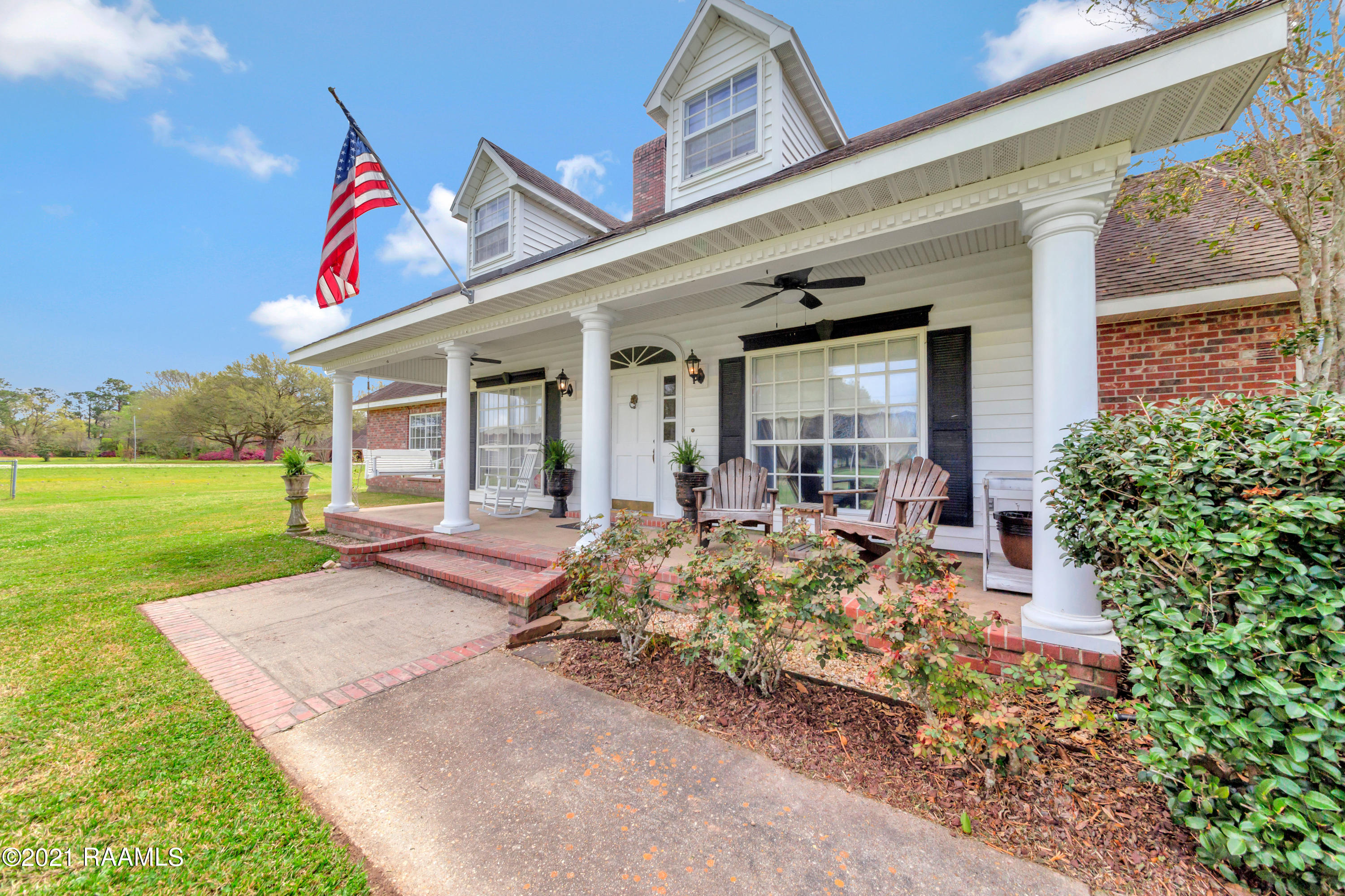 404 Teljean Road Lafayette, LA 70503 - Photo 2 of 50 Gallery Image 2