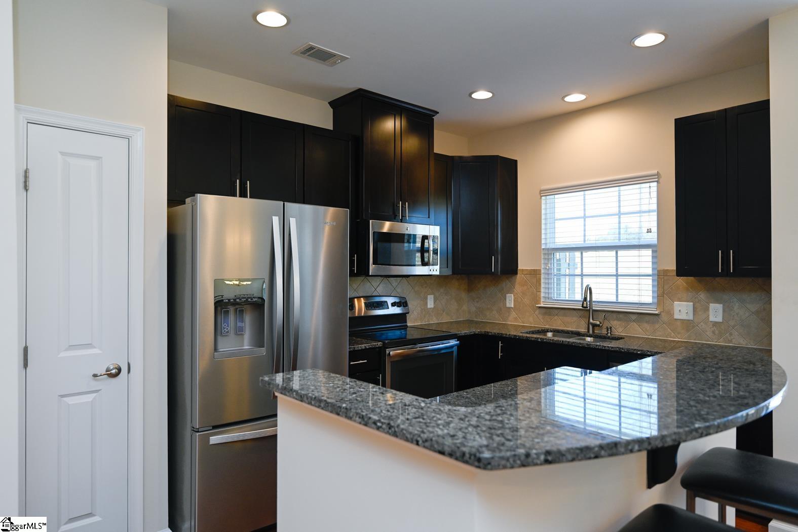 405 Christiane Way Greenville, SC 29607 - Photo 8 of 30 Gallery Image 8