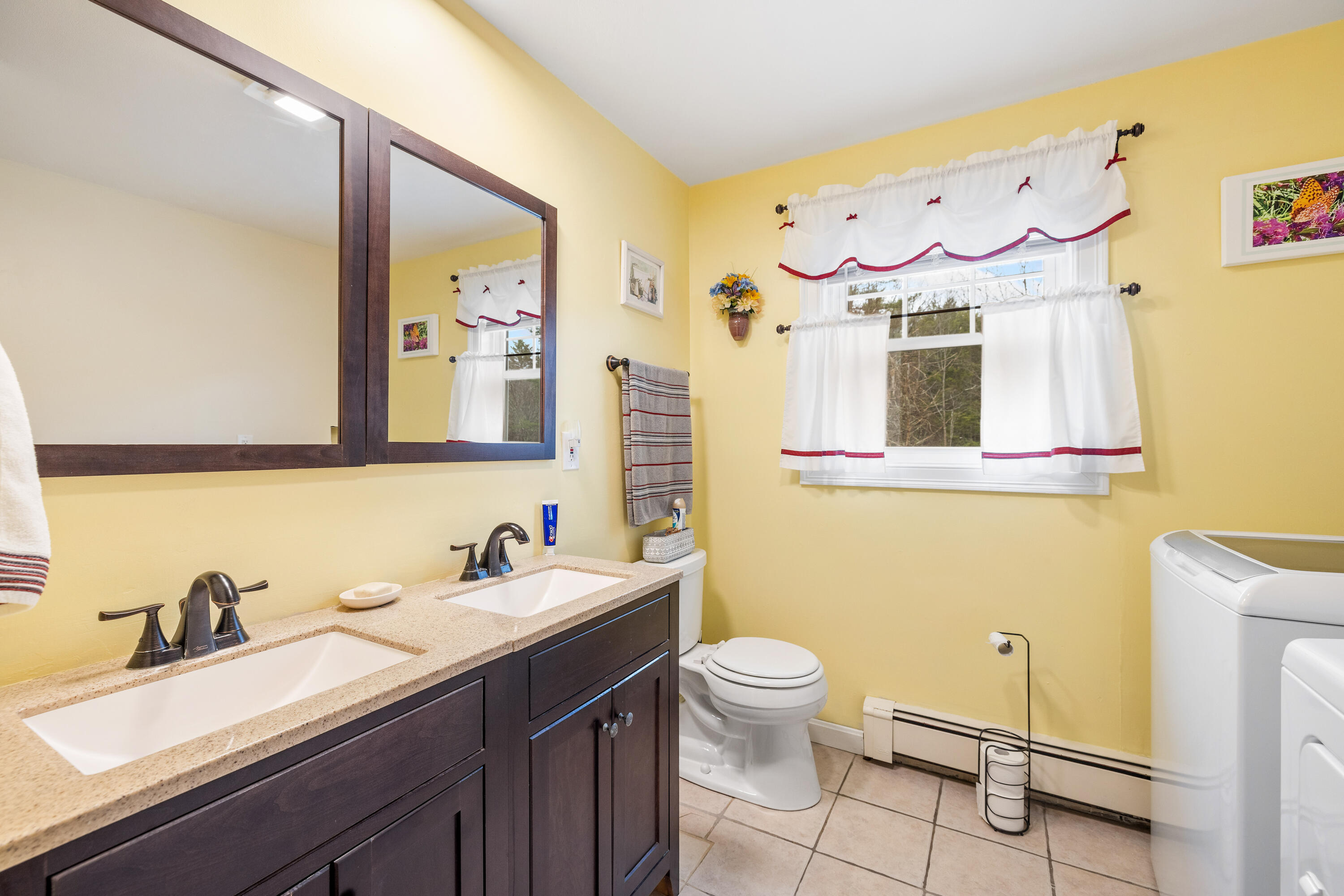205 Birch Hill Road York, ME 03909 - Photo 11 of 22 3G0A5252