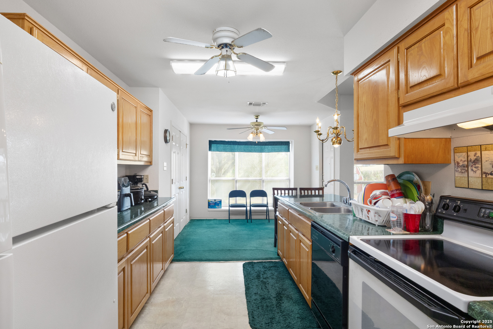 7026 Misty Ridge Drive Converse, TX 78109 - Photo 5 of 19