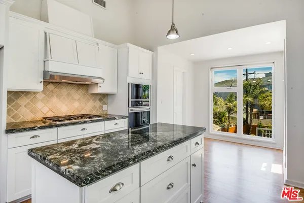 $11,500 | 224 Sunridge Street, Playa del Rey, CA 90293