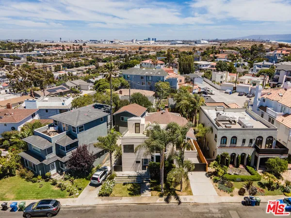 $11,500 | 224 Sunridge Street, Playa del Rey, CA 90293