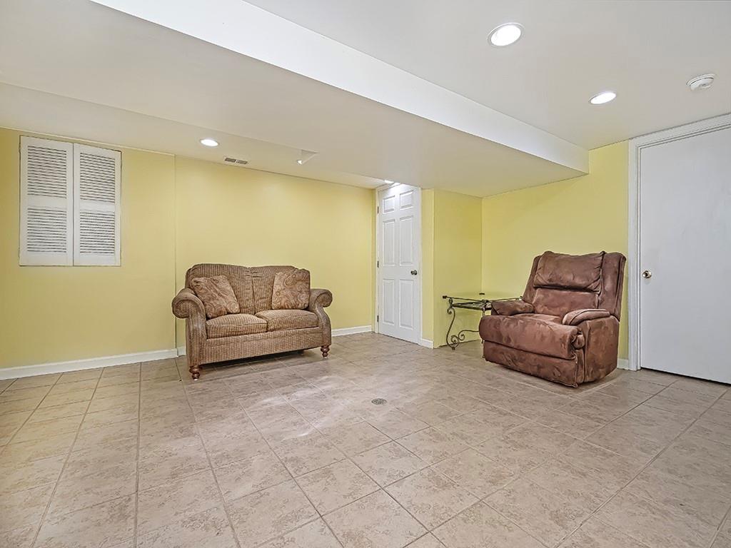 5060 Hardt Road Gibsonia, PA 15044 - Photo 17 of 25 Gallery Image 17