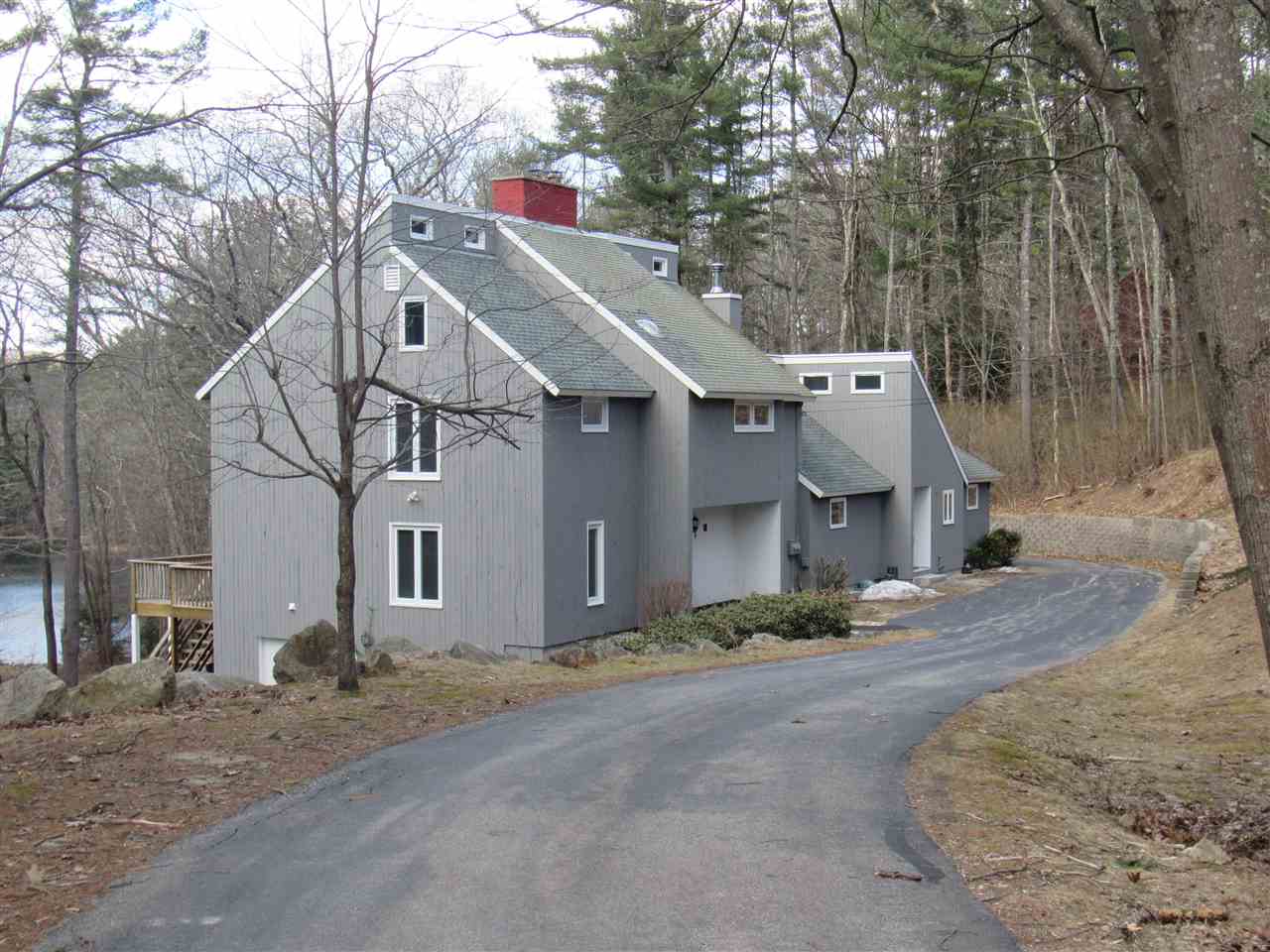 18 Old Manchester Road Amherst, NH 03031 - Photo 1 of 40 Gallery Image 1