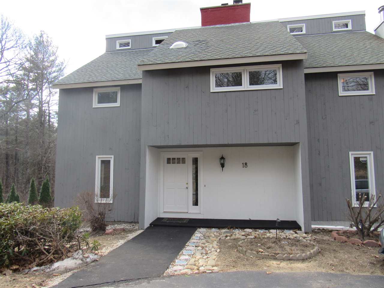 18 Old Manchester Road Amherst, NH 03031 - Photo 5 of 40 Gallery Image 5