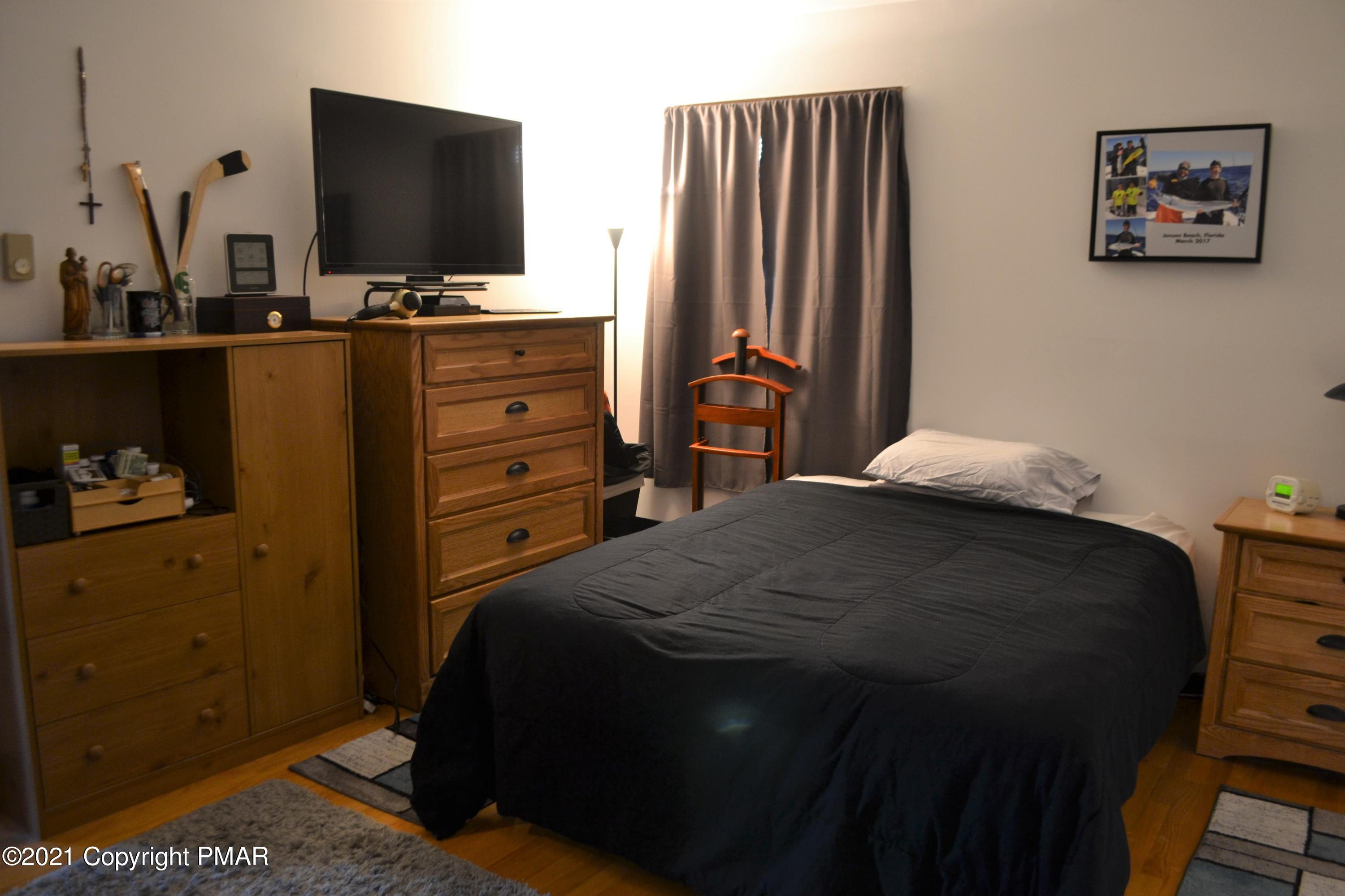 153 Frantz Road Stroudsburg, PA 18360 - Photo 25 of 36 Master Bedroom