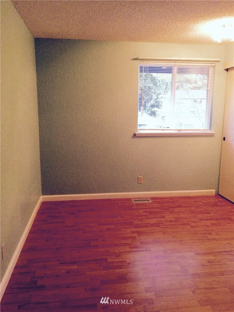 2126 172nd Place Southeast Bothell, WA 98012 - Photo 10 of 25