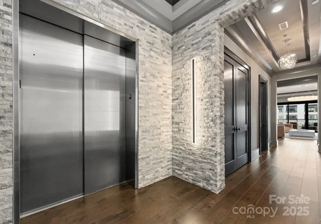 a view of an entryway