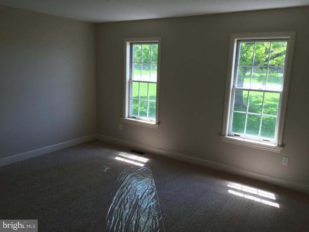 374 Lititz Road Manheim, PA 17545 - Photo 12 of 18