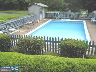 337 Hartz Road Fleetwood, PA 19522 - Photo 3 of 12 Gallery Image 3