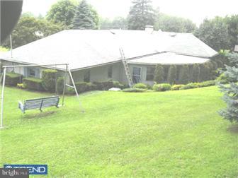 337 Hartz Road Fleetwood, PA 19522 - Photo 4 of 12 Gallery Image 4